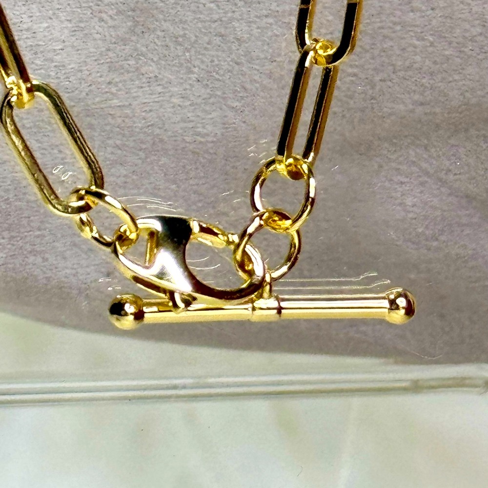 Gold Plated Necklace with Elegant Chain Design - Picture 3 of 4